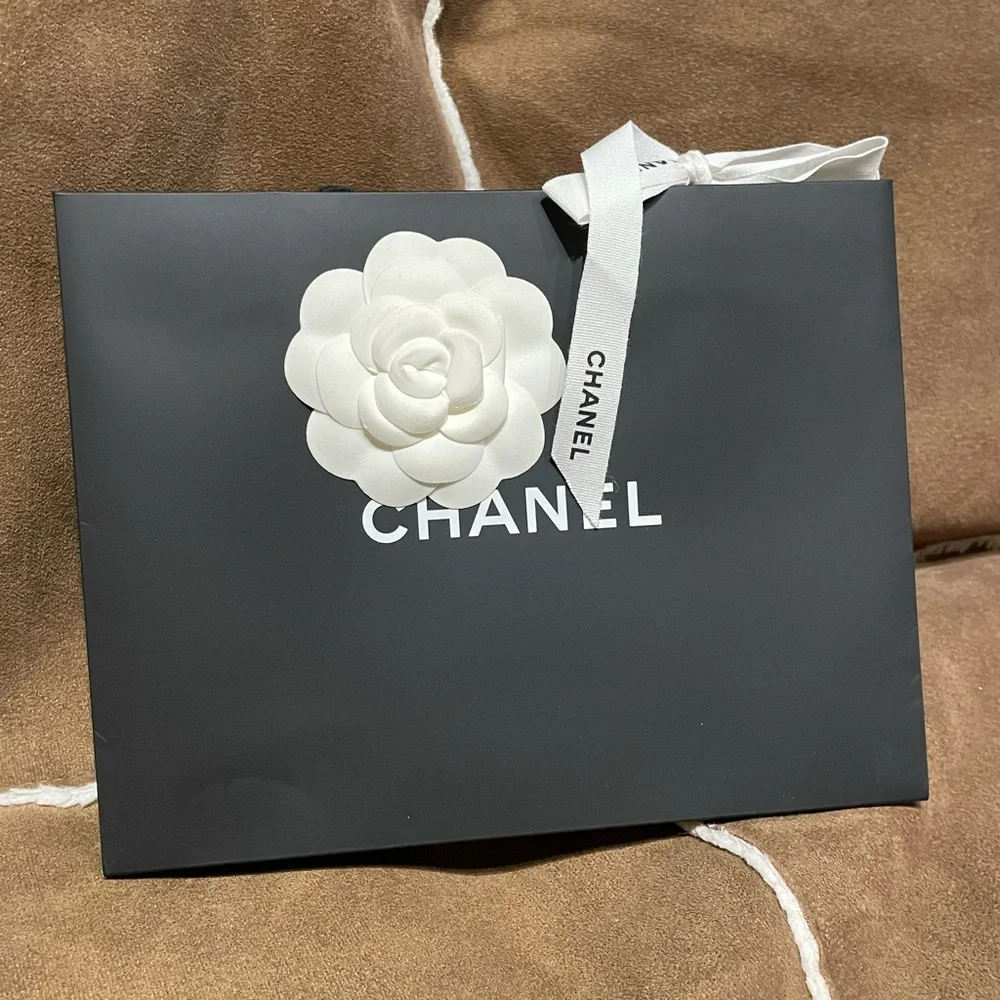 Chanel Shopping Bags - Picture 6 of 7